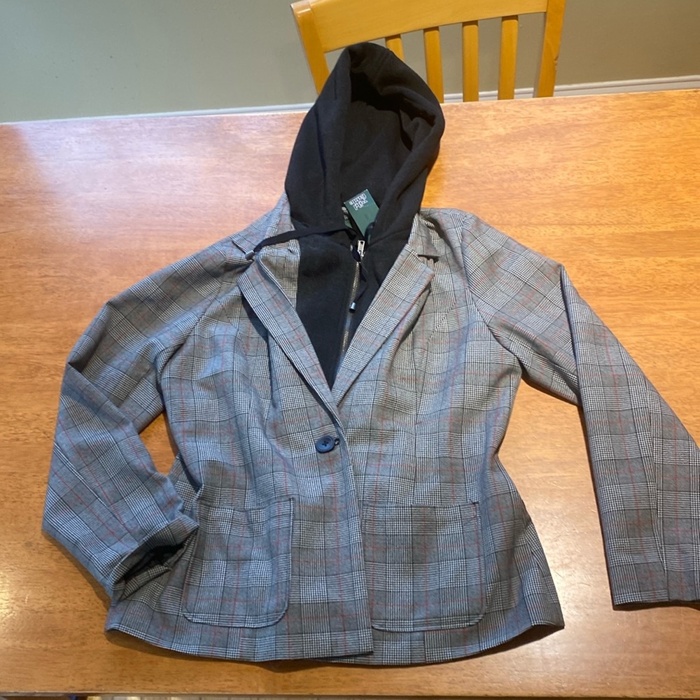 CUTE plaid jacket - new w tags! Size large